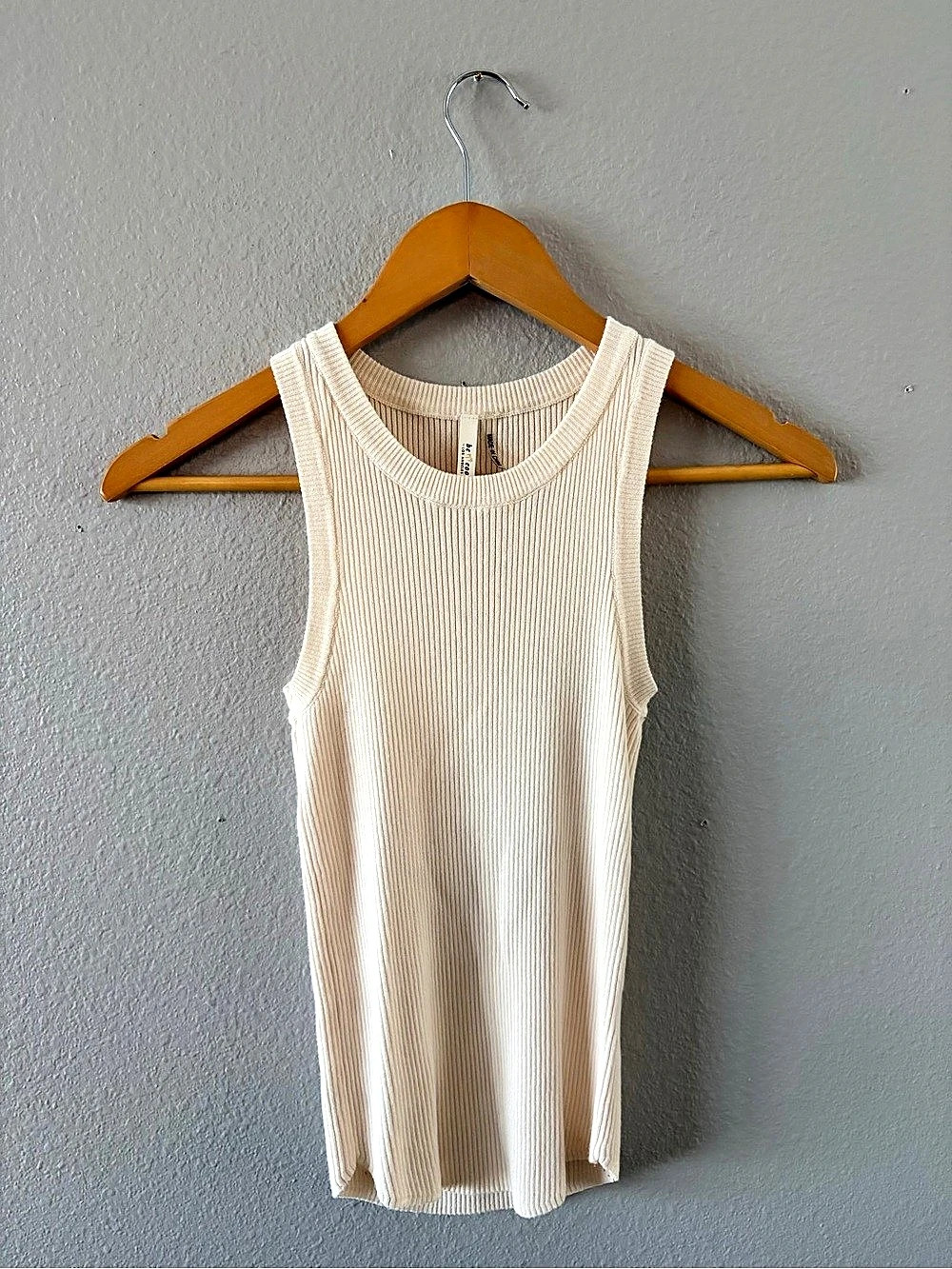 Be cool Clean Lines Muscle Cami Ribbed Tank Top in cream